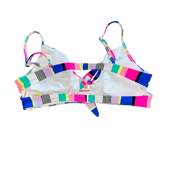 No Boundaries Multi Color Striped Bikini Top NWOT - Picture 2 of 3